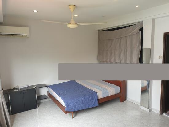 Corner Terrace for Rent: D28