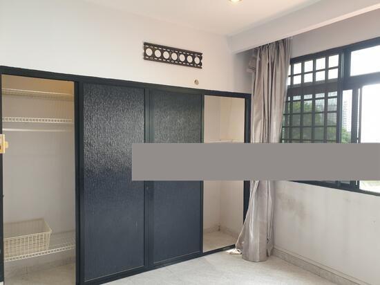 Corner Terrace for Rent: D28