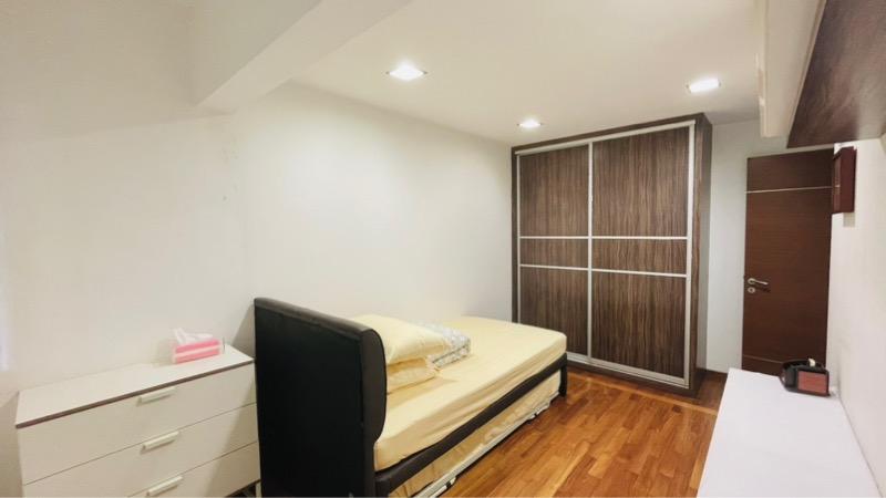 Terrace for Rent: D05