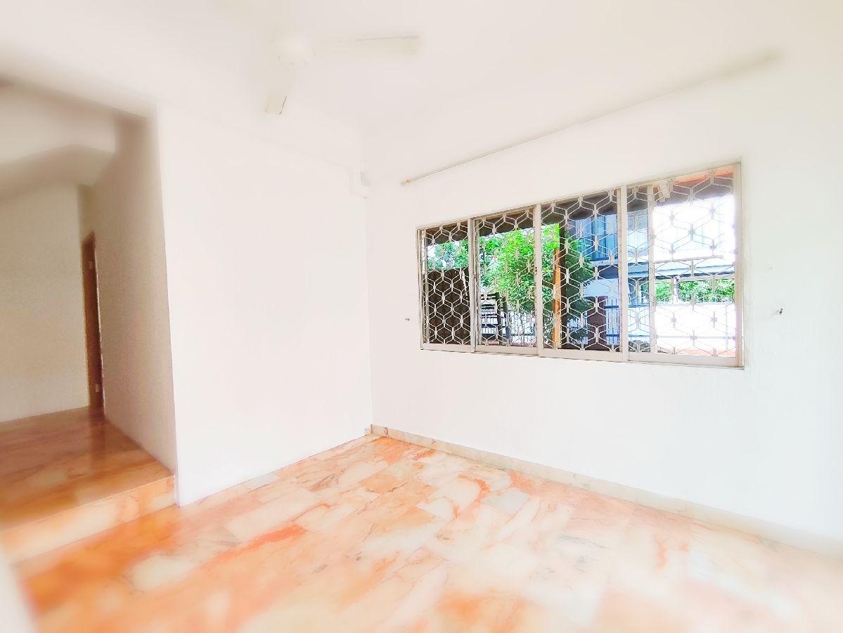 Corner Terrace for Rent: D19