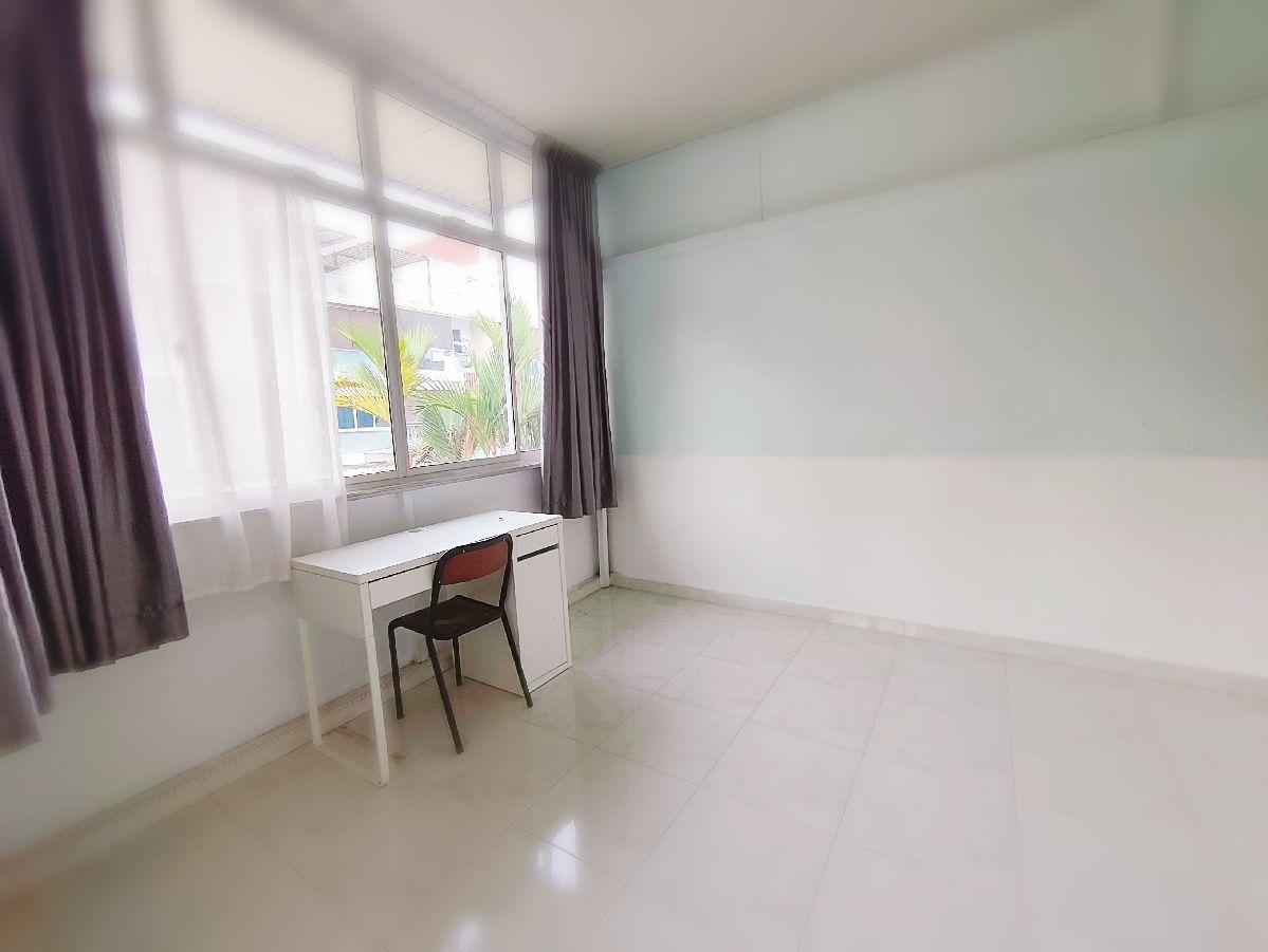 Corner Terrace for Rent: D19