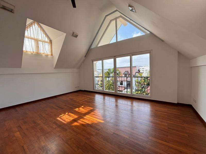 Semi-Detached for Rent: D15