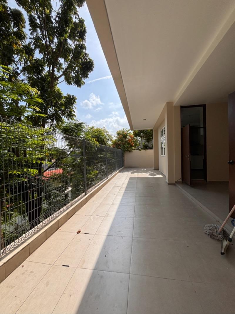 Semi-Detached for Rent: D15