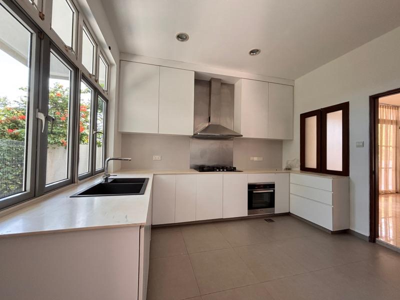 Semi-Detached for Rent: D15