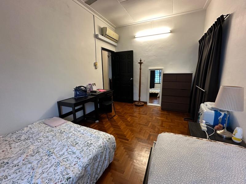 Semi-Detached for Rent: D15