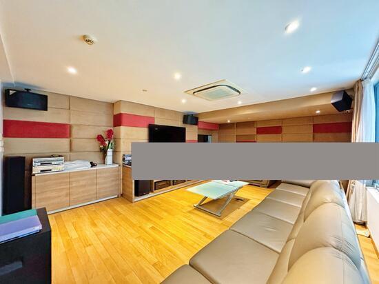 Semi-Detached for Rent: D10
