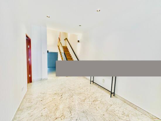Corner Terrace for Rent: D22