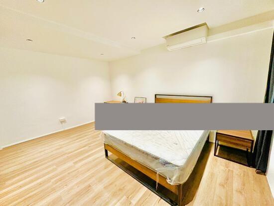Corner Terrace for Rent: D22