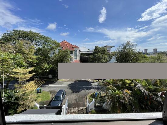 Prop-GPT: Semi-Detached: D10  Coronation Road