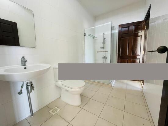 Semi-Detached for Rent: D10
