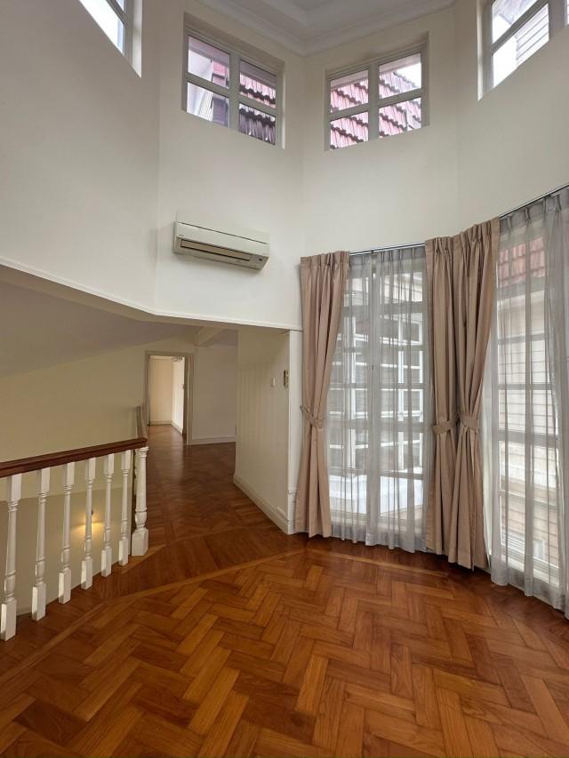 Bungalow for Rent, Woodgrove Estate Bungalow House For Rent, $15,000, 7 Bed 7 Bath 6,372 sqft $2.30 psf, SGD 15,000 | 99-year Leasehold