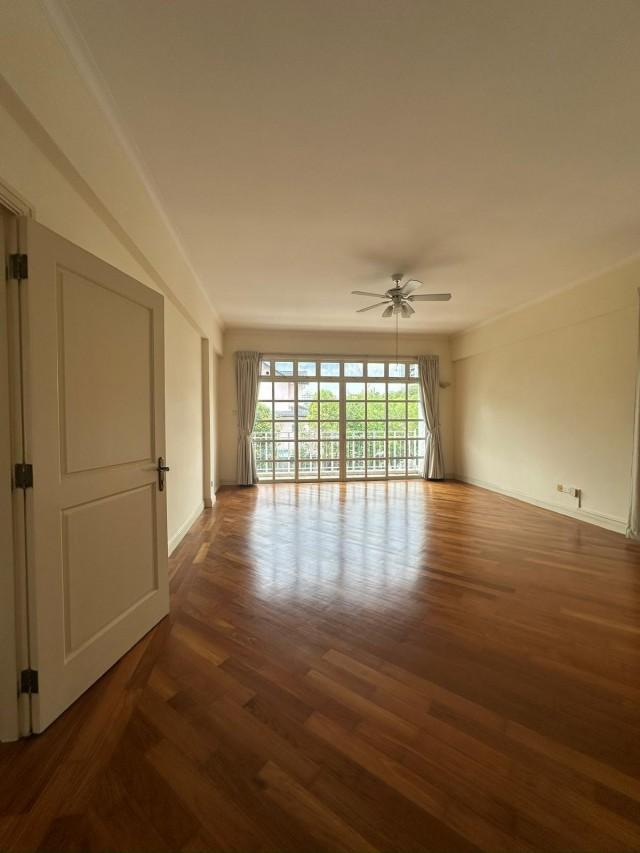 Bungalow for Rent, Woodgrove Estate Bungalow House For Rent, $15,000, 7 Bed 7 Bath 6,372 sqft $2.30 psf, SGD 15,000 | 99-year Leasehold