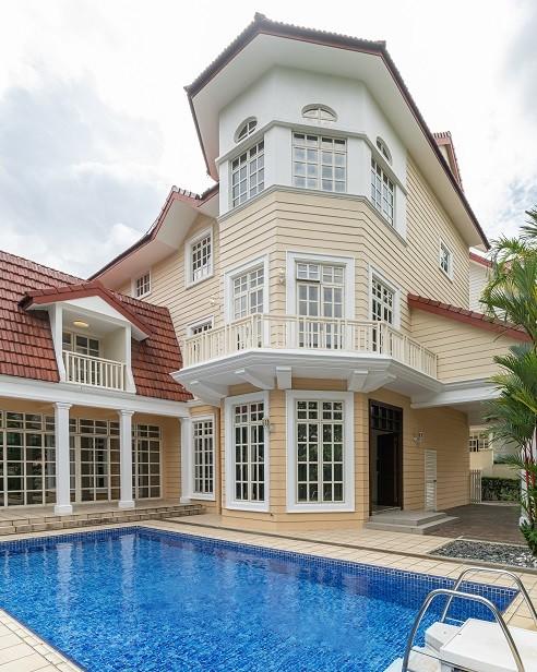 Bungalow for Rent, Woodgrove Estate Bungalow House For Rent, $15,000, 7 Bed 7 Bath 6,372 sqft $2.30 psf, SGD 15,000 | 99-year Leasehold