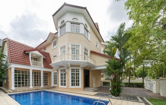 Bungalow for Rent, Woodgrove Estate Bungalow House For Rent, $15,000, 7 Bed 7 Bath 6,372 sqft $2.30 psf, SGD 15,000 | 99-year Leasehold