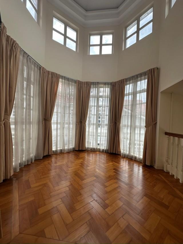 Bungalow for Rent, Woodgrove Estate Bungalow House For Rent, $15,000, 7 Bed 7 Bath 6,372 sqft $2.30 psf, SGD 15,000 | 99-year Leasehold