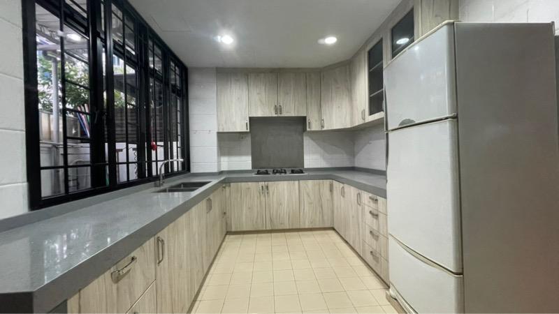 Semi-Detached for Rent: D15