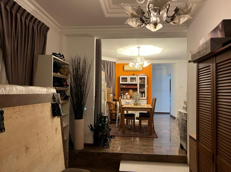 Corner Terrace for Rent: D14