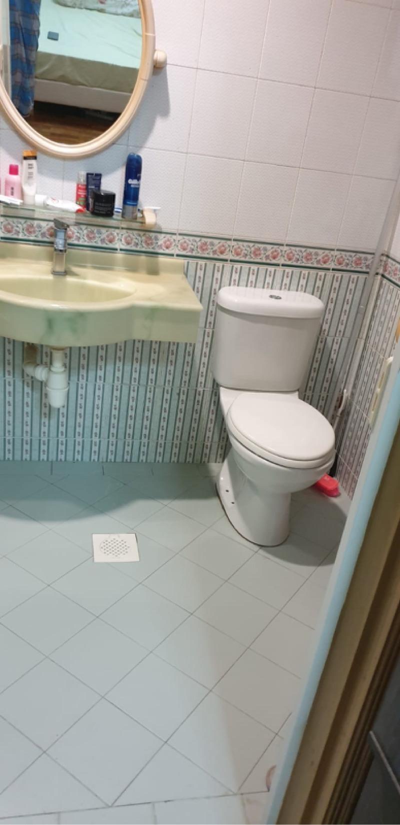 Corner Terrace for Rent: D14