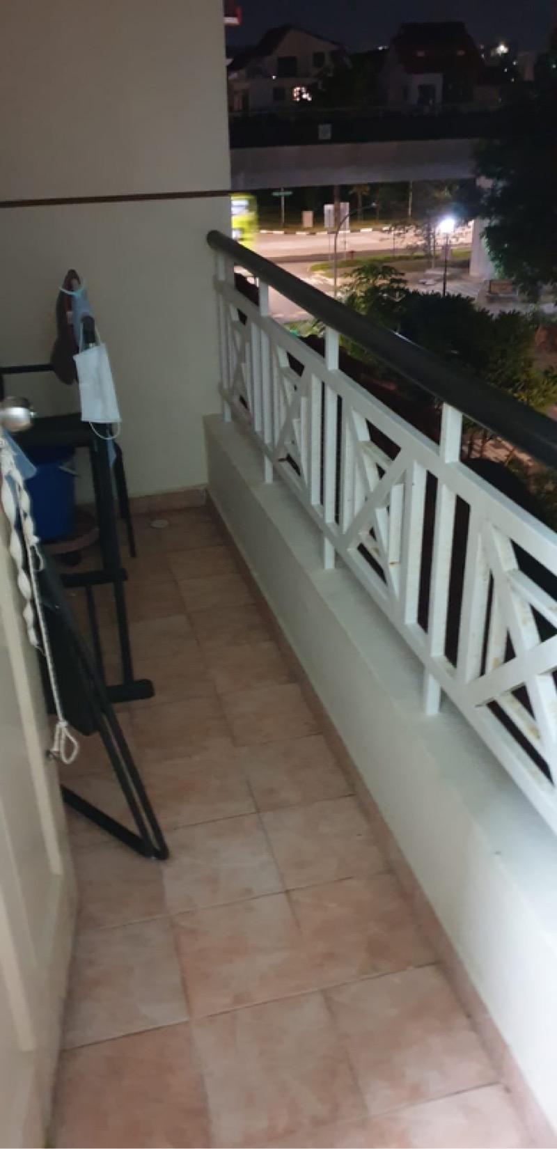 Corner Terrace for Rent: D14