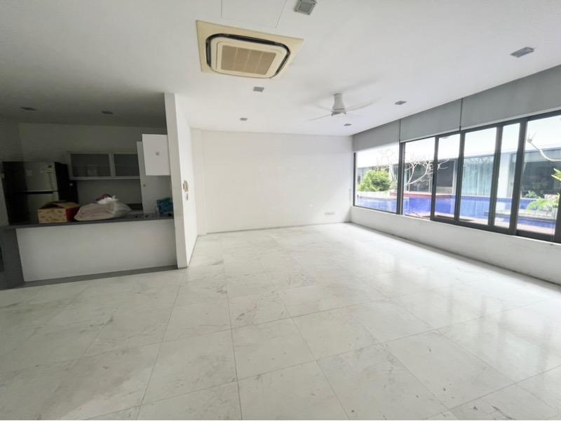 Prop-GPT: Cluster House: D11  Gentle Reflections