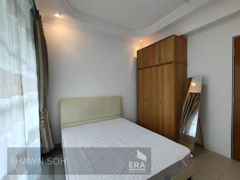Prop-GPT: Condominium:   Hemmant Road Versailles For Rent