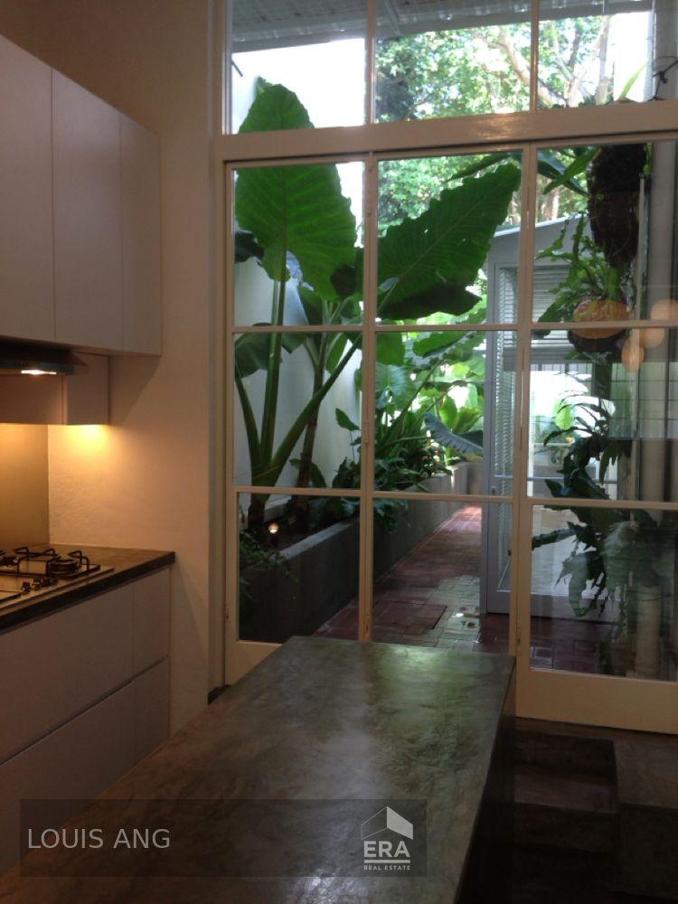 Prop-GPT: Condominium:   Tiong Poh Road 82 Tiong Poh Road For Rent