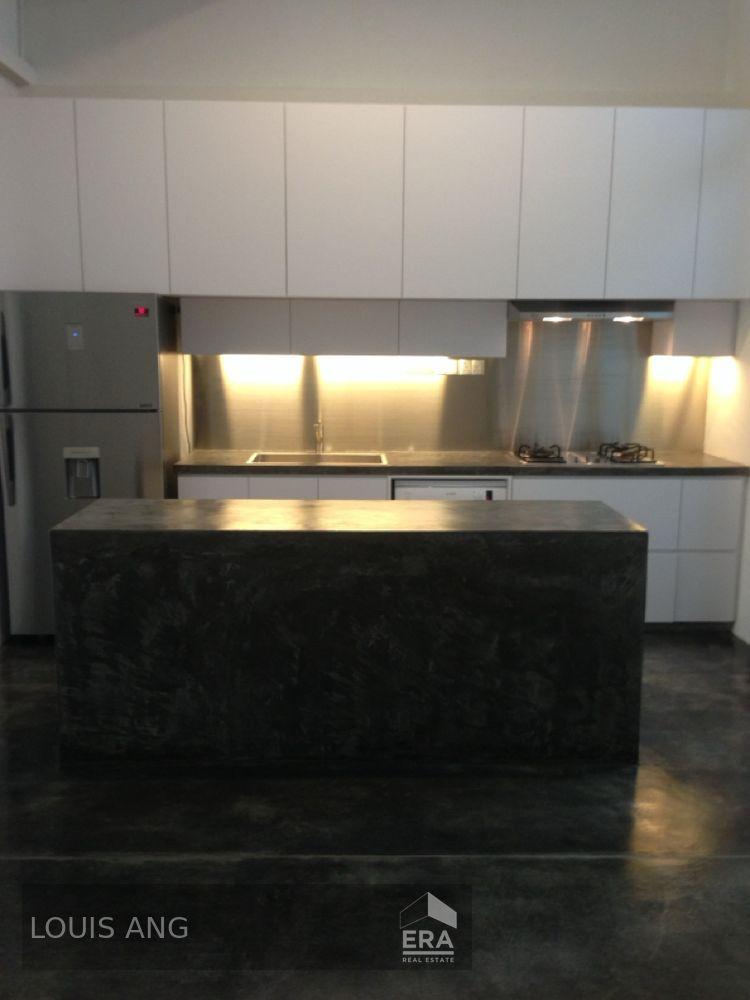 Condominium for Rent: 