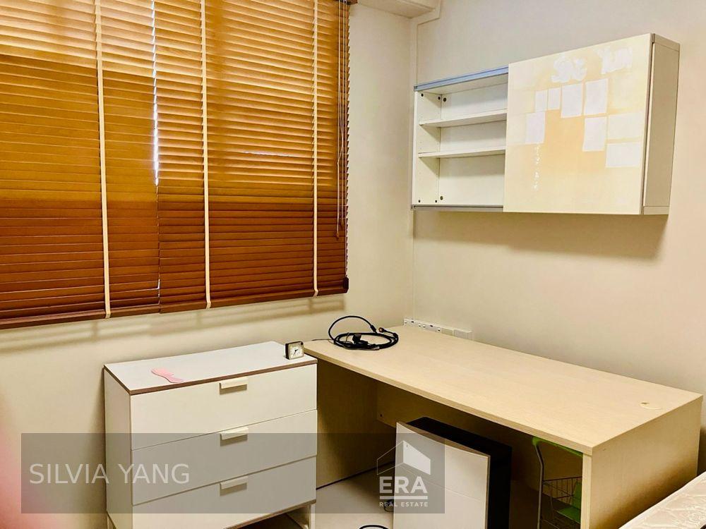 Prop-GPT: HDB - 1 room:   Bedok Reservoir Road 142 Bedok Reservoir Road For Rent