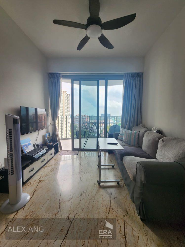 Condominium for Rent: 