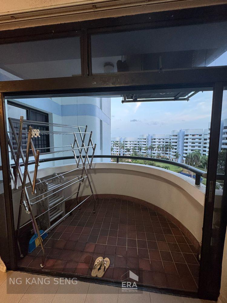 Condominium for Rent: 