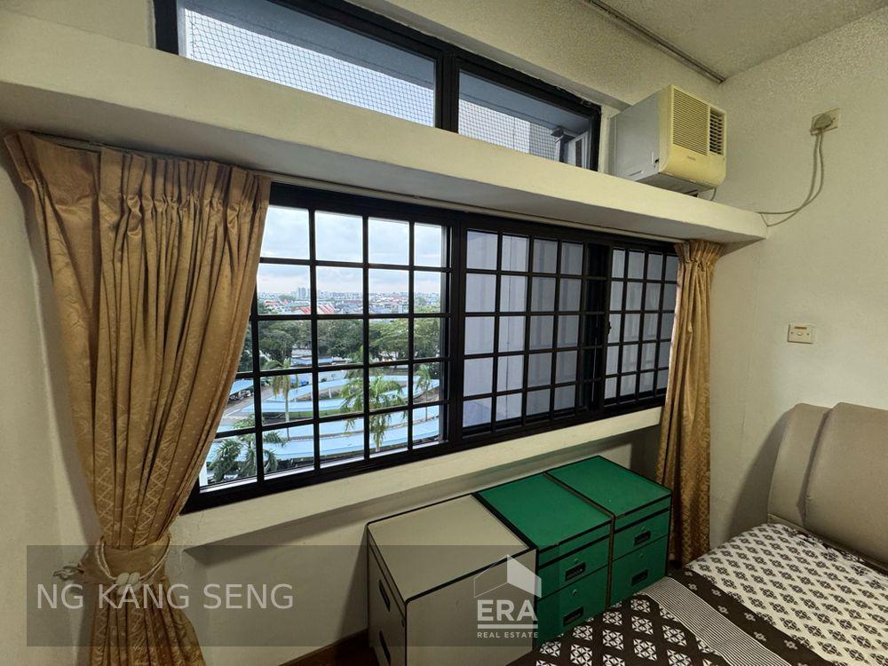 Condominium for Rent: 