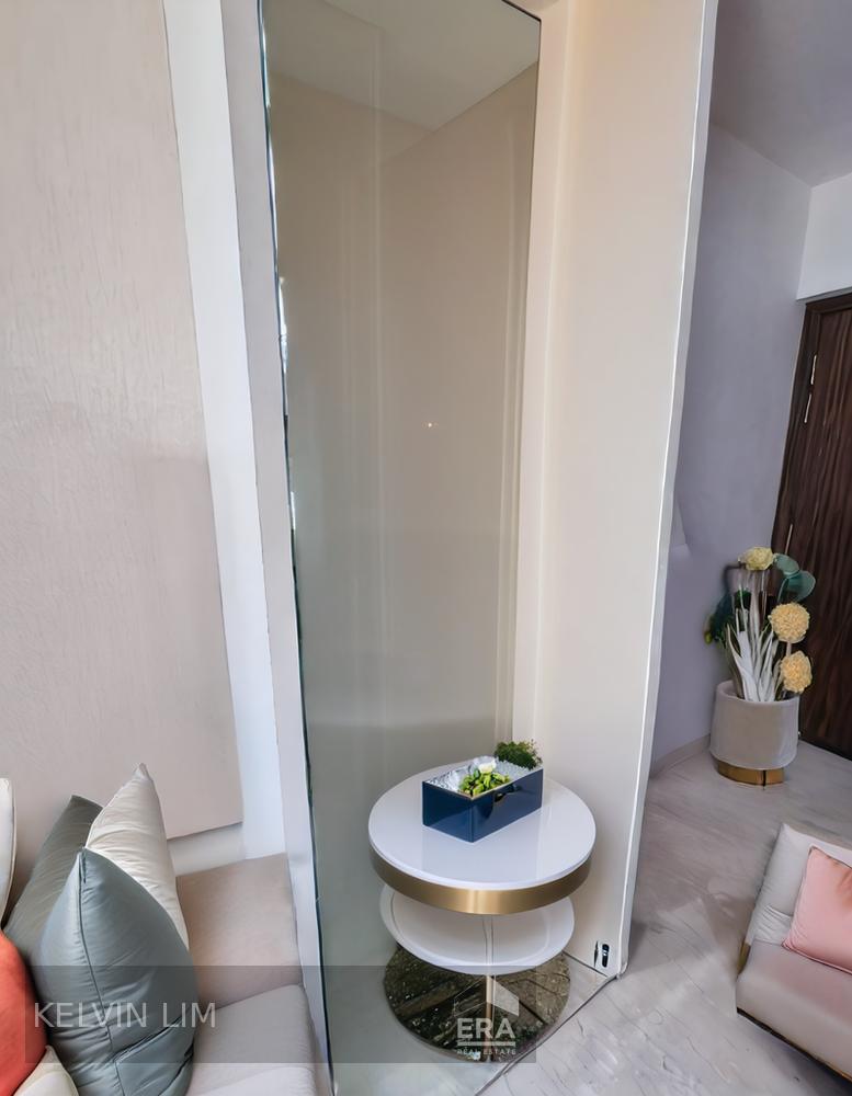 Condominium for Rent: 
