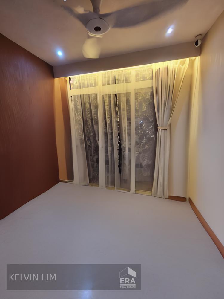 Condominium for Rent: 