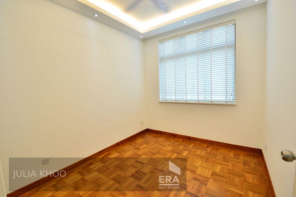 Condominium for Rent: 