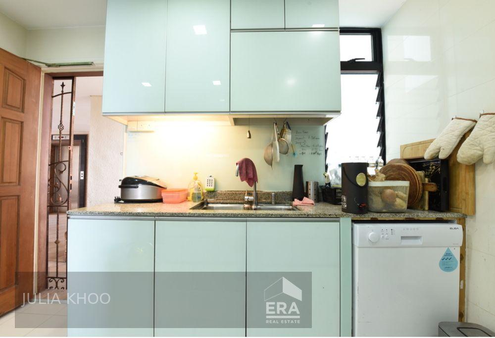Condominium for Rent: 