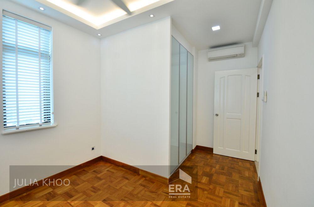 Condominium for Rent: 