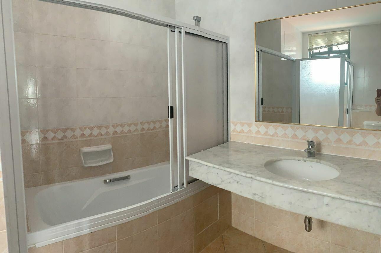 Semi-Detached for Rent: D16, 486145