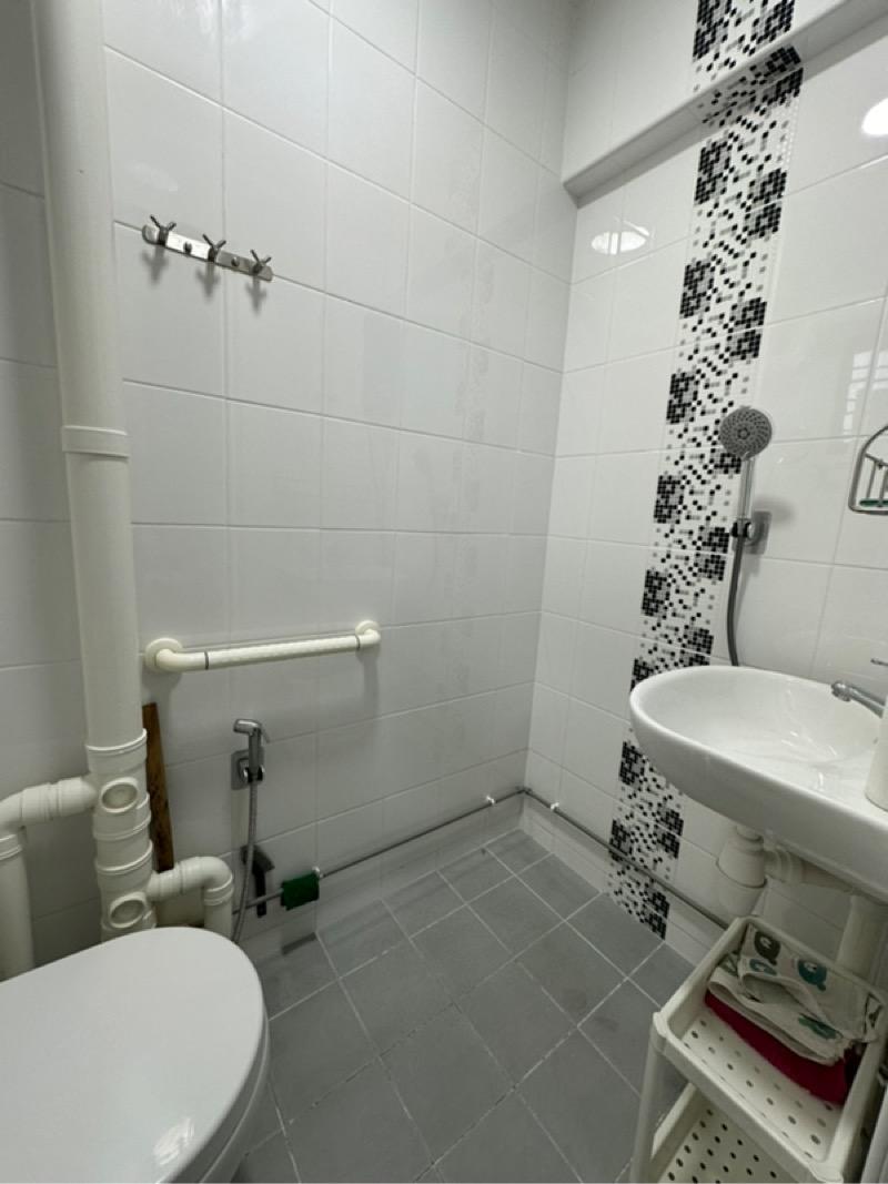 HDB Apartment for Rent, 406 Pandan Gardens HDB Apartment Room Rental, $1,199, 1 Bed 1 Bath 107 sqft $11.21 psf, SGD 1,199