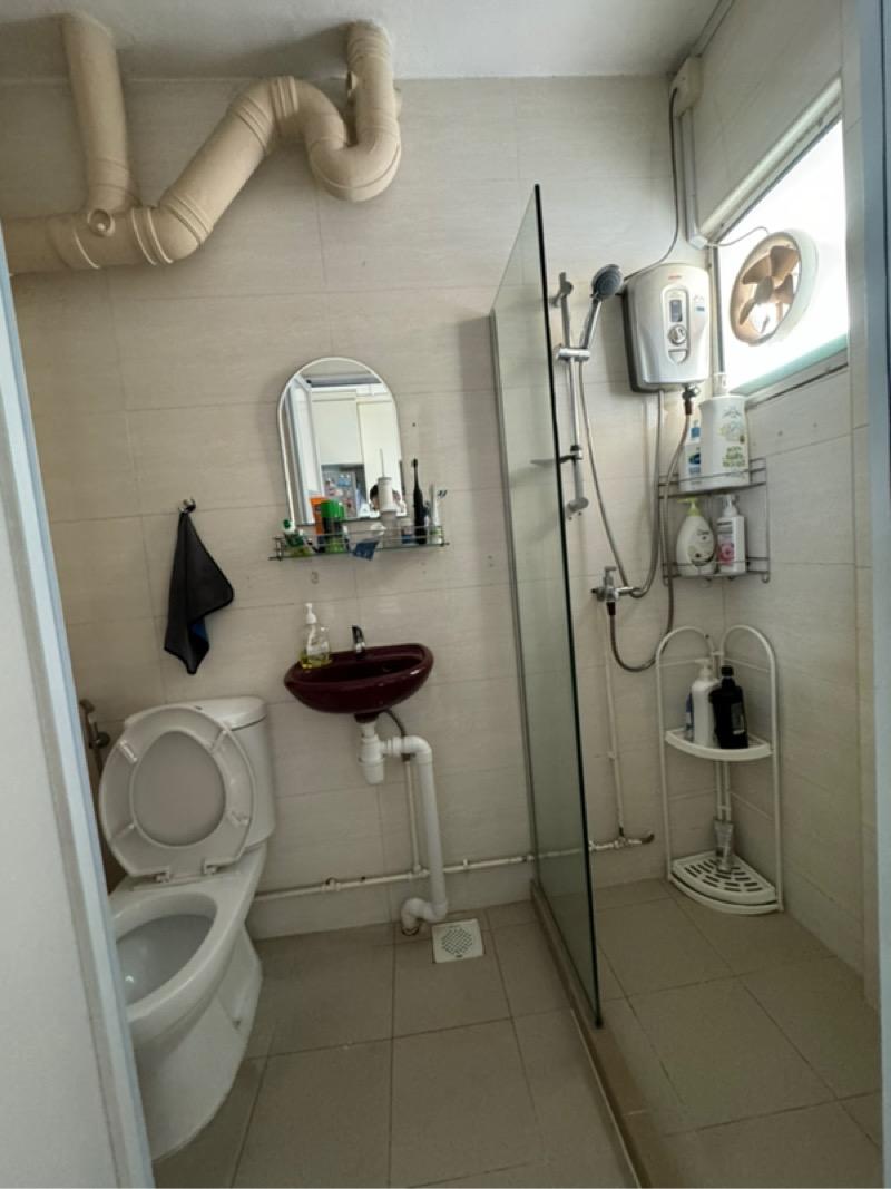HDB Apartment for Rent, 427 Bukit Panjang Ring Road HDB Apartment Room Rental, $899, 1 Bed 1 Bath 10 sqft $89.90 psf, SGD 899 | 99-year Leasehold