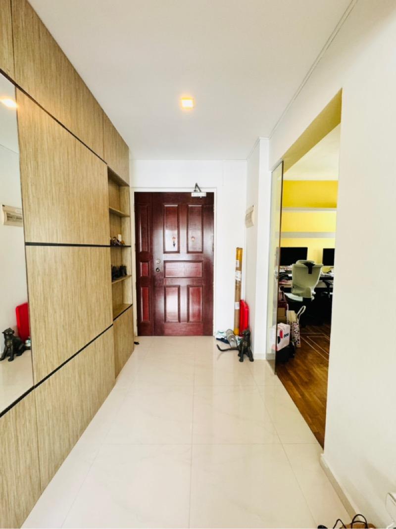 HDB Apartment for Rent, 656A Jurong West Street 61 HDB Apartment For Rent, $4,000, 4 Bed 2 Bath 1,420 sqft $2.82 psf, SGD 4,000 | 99-year Leasehold