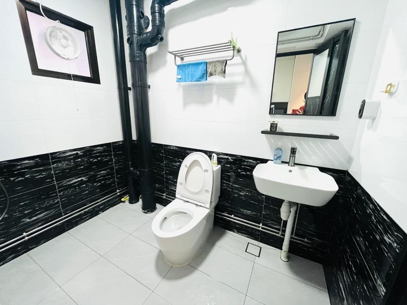 HDB Apartment for Rent, 659A Jurong West Street 65 HDB Apartment Room Rental, $900, 1 Bed 1 Bath 10 sqft $90.00 psf, SGD 900 | 99-year Leasehold