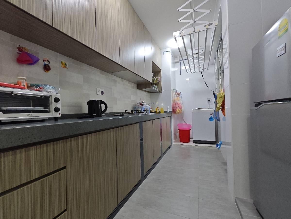 Prop-GPT: HDB Apartment: D19  353A Anchorvale Lane
