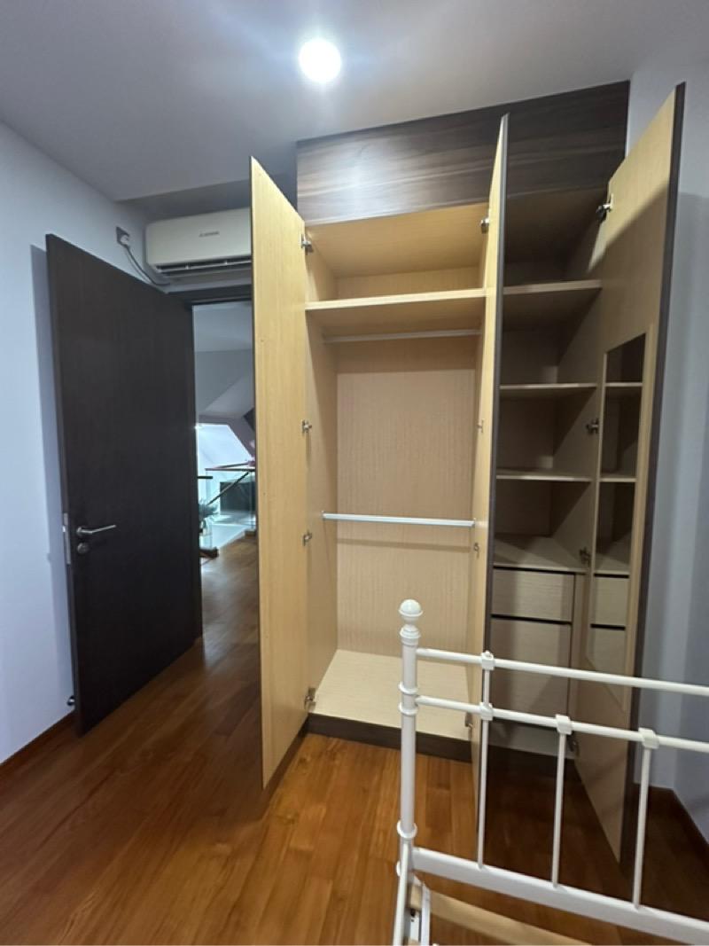Terrace for Rent: D19
