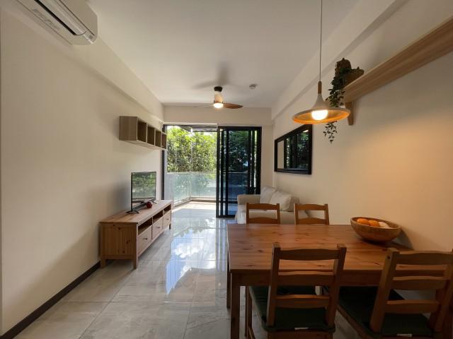 Prop-GPT: Condominium: D22 Boon Lay Lake Grande