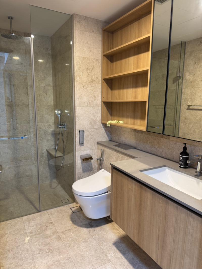 Condominium for Rent, One Holland Village Residences Condominium For Rent, $4,800, 2 Bed 1 Bath 689 sqft $6.97 psf, SGD 4,800 | 99-year Leasehold