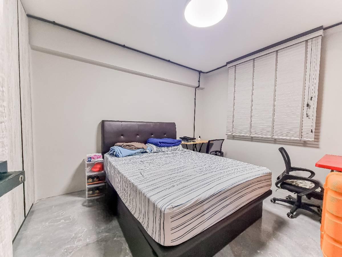 Prop-GPT: HDB Apartment: D03  90 Commonwealth Drive