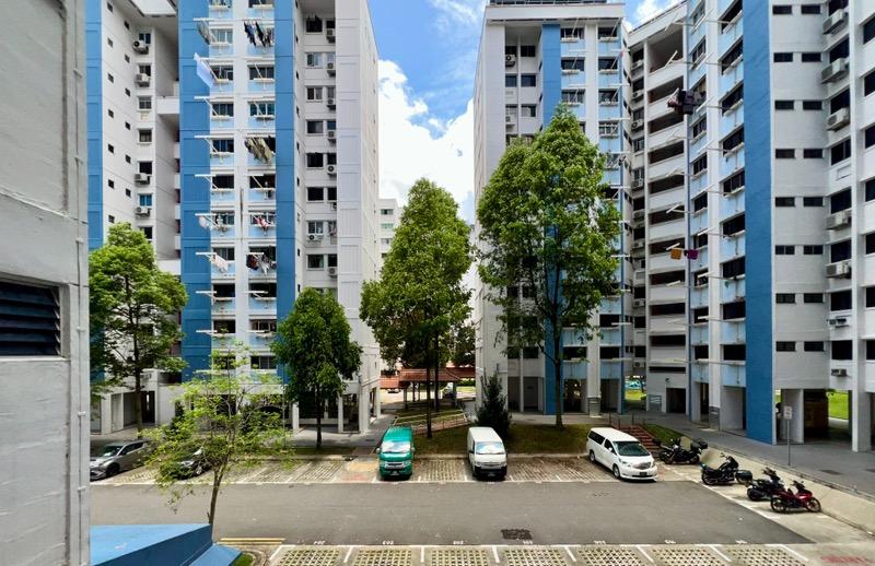 HDB Apartment for Rent, 242 Bukit Batok East Avenue 5 HDB Apartment Room Rental, $800, 1 Bed 107 sqft $7.48 psf, SGD 800 | 99-year Leasehold