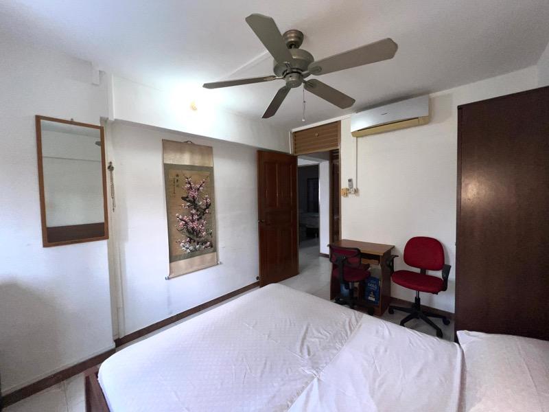 HDB Apartment for Rent, 242 Bukit Batok East Avenue 5 HDB Apartment Room Rental, $1,100, 1 Bed 107 sqft $10.28 psf, SGD 1,100 | 99-year Leasehold