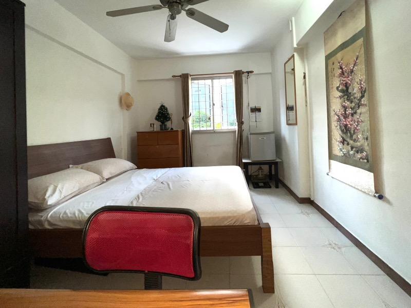 HDB Apartment for Rent, 242 Bukit Batok East Avenue 5 HDB Apartment Room Rental, $1,100, 1 Bed 107 sqft $10.28 psf, SGD 1,100 | 99-year Leasehold
