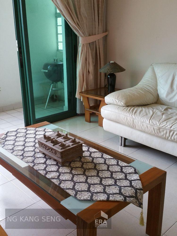 Condominium for Rent: 